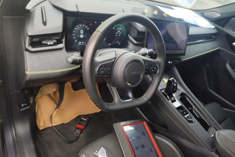 Used Lynk & Co 03 2023 1.5TD DCT JingPro
