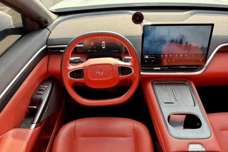 Used  eπ008 2024 636Max All-Electric Version 6 Seats
