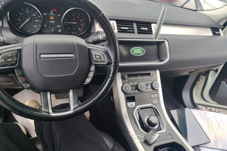 Used Land Rover Range Rover Evoque 2017 2.0T SE PLUS Smart Enjoyment Edition