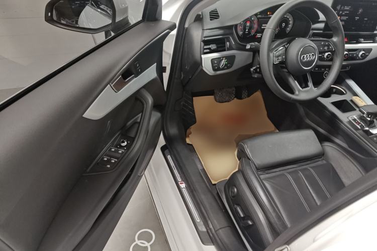 Used Audi A4L 2023 40 TFSI Fashion Dynamic Model