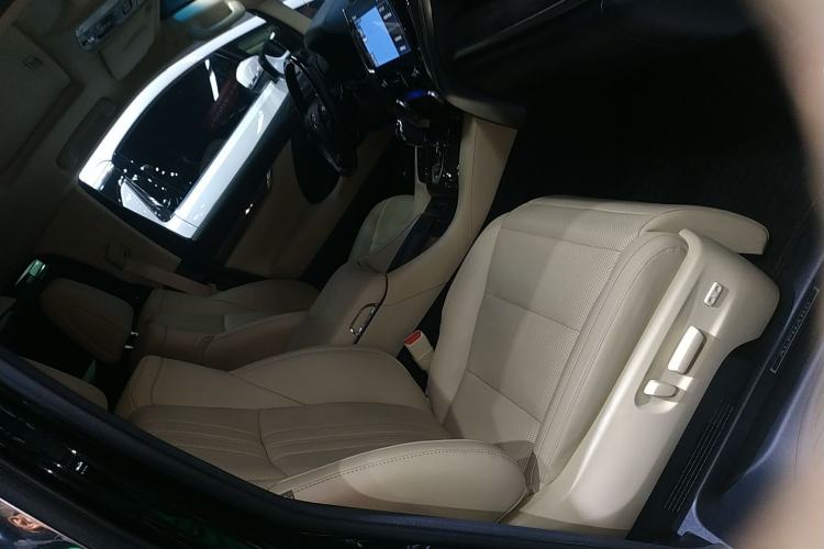 Used Toyota Alphard 2021 Dual-Engine 2.5L Prestige Edition