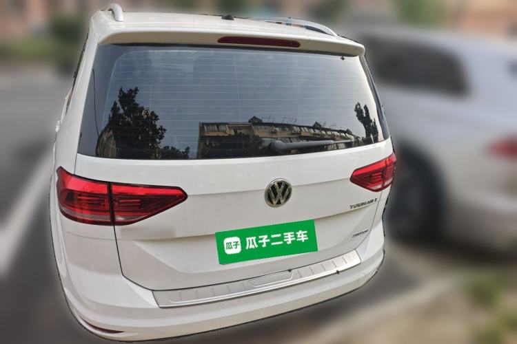 Used Volkswagen Touran 2016 Volkswagen Touran L 280TSI DSG Comfort Edition
