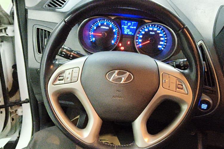 Used Hyundai ix35 2015 2.0L Automatic 2WD Smart Version China V Standard