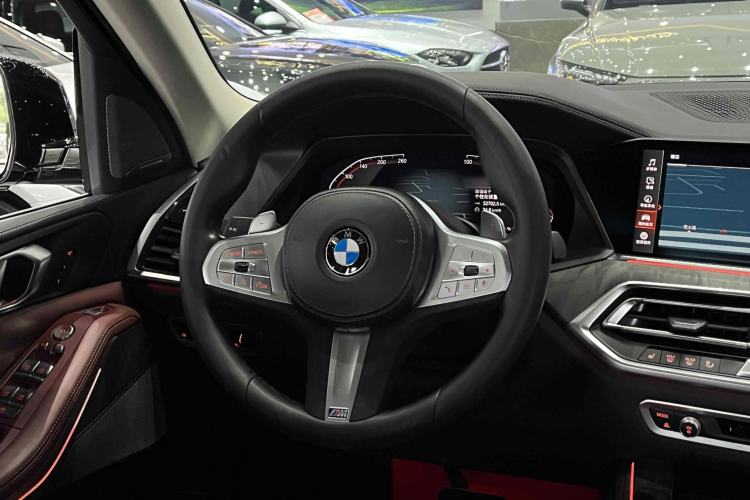 Used BMW X5 2022 xDrive 30Li M Sport Package