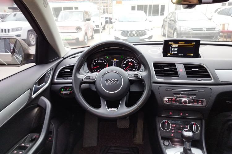 Used Audi Q3 2018 30th Anniversary Edition 35 TFSI Fashion Model
