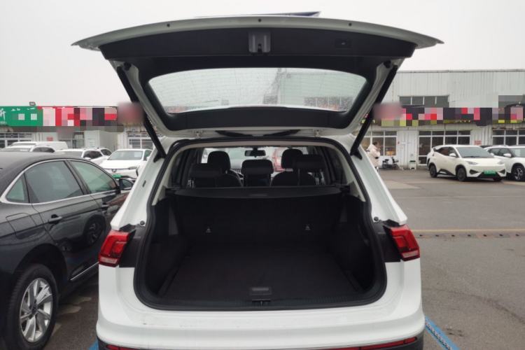 Used Volkswagen Tiguan L 2024 300TSI Automatic Two-Wheel Drive Smart Edition
