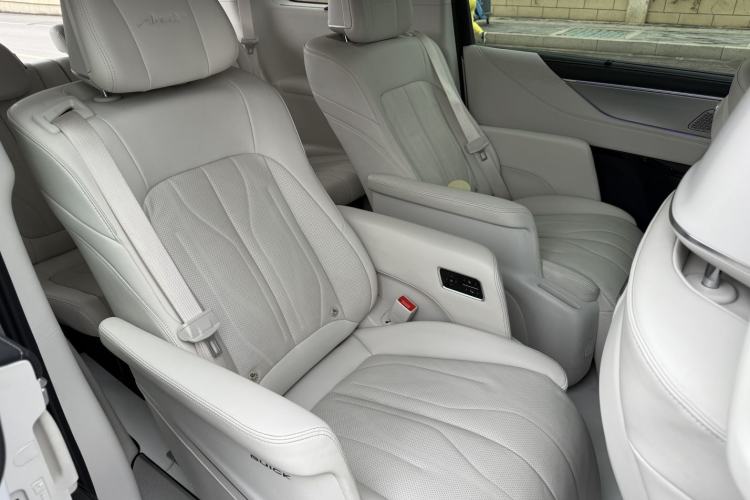 Used Buick GL8 New Energy 2024 Lu Zun Luxury Edition 7-Seater