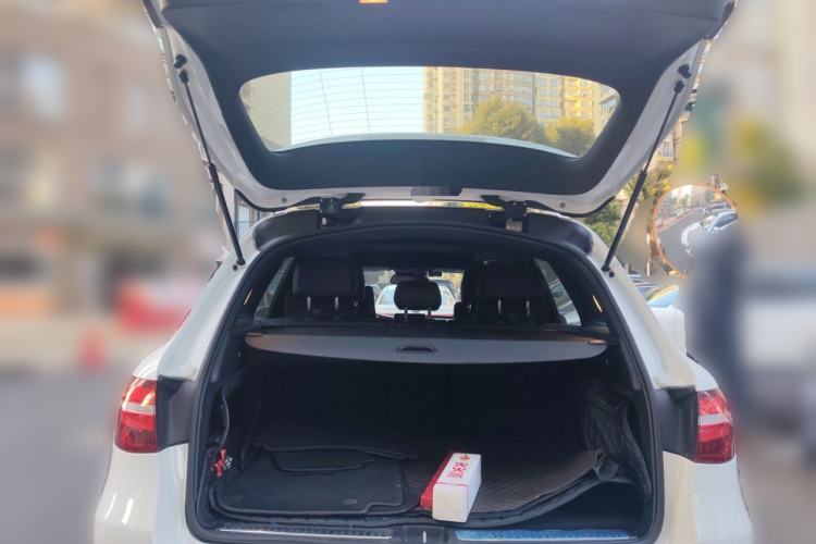 Used Mercedes-Benz GLC 2017 GLC 260 4MATIC Luxury Model
