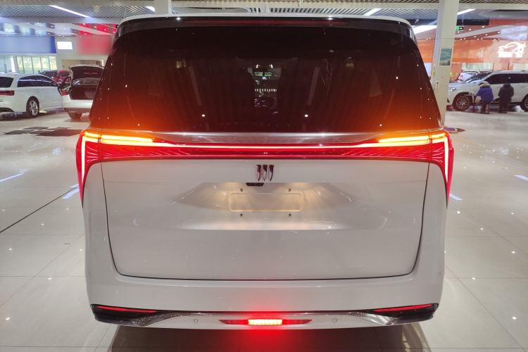 Used Buick Century 2023 2.0T Six-Seater Yinshi Edition
