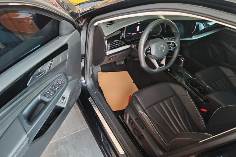 Used Volkswagen Passat 2024 330TSI Starry Elite Edition
