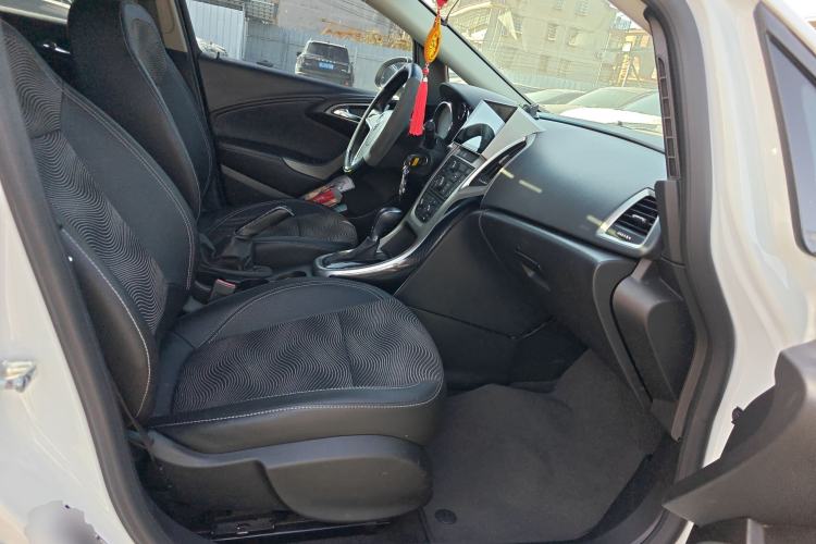 Used Buick GT 2014 XT 1.6L Automatic Fashion Edition
