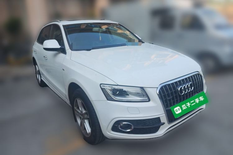 Used Audi Q5 2018 Collector's Edition 40 TFSI Technology Model
