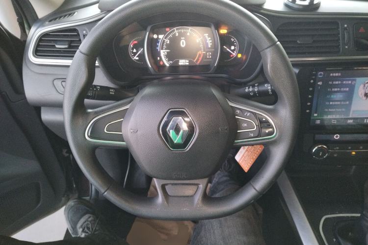 Used Renault Kadjar 2017 2.0L Two-Wheel Drive Fashion Edition
