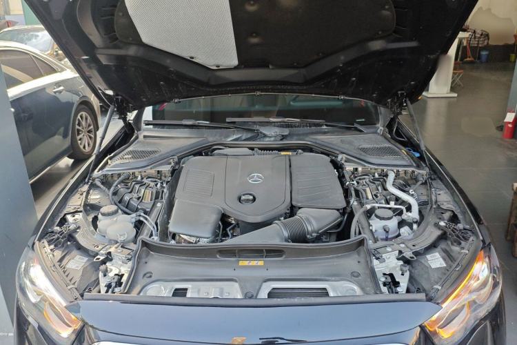 Used Mercedes-Benz E-Class 2024 Facelift E 300 L Luxury Edition
