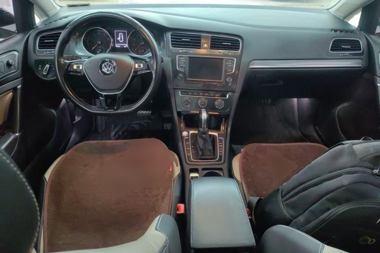 Used Volkswagen Golf 2017 230TSI Automatic Luxury Million-Vehicle Commemorative Edition
