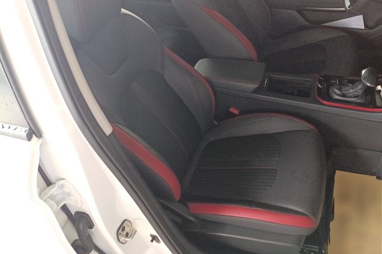 Used Dongfeng Aeolus Yixuan 2021 230T Automatic Glory Edition
