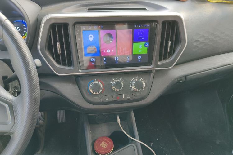 Used Chana Ruixing EM80 2025 Passenger Version Comfort Edition 6-Seater 300 km Dual-Swing Doors