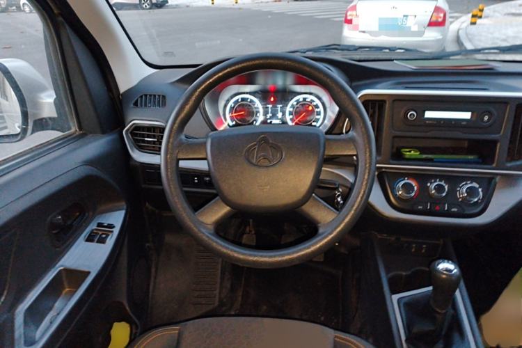 Used Chana Ruixing M60 2023 1.5L GDI Comfort-Class Passenger Vehicle 6/7 Seats
