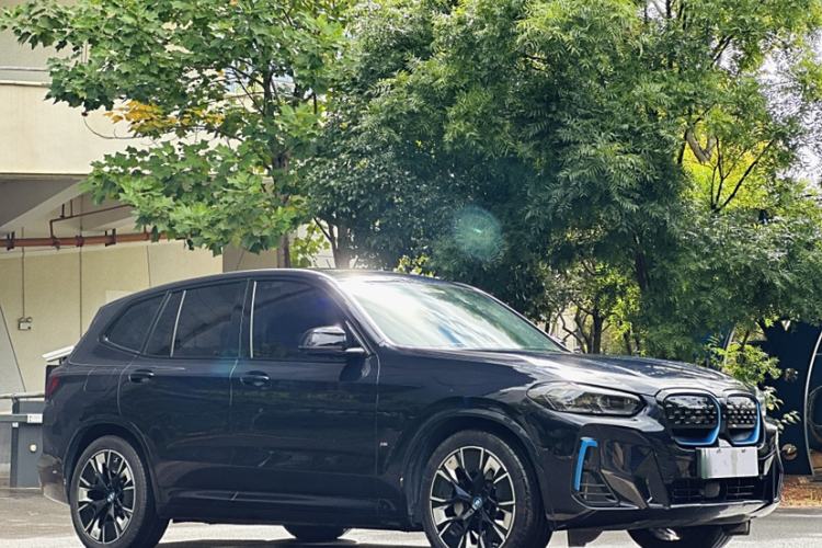 Used BMW iX3 2022 Leading Type
