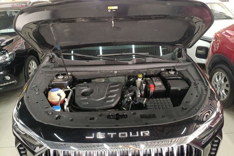 Used JETOUR X70 PLUS 2023 1.5T DCT Brave PLUS 5-Seater

