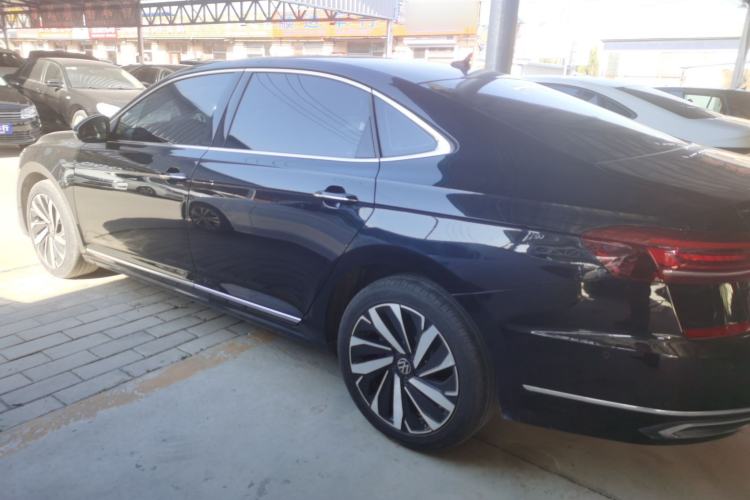 Used Volkswagen Passat 2022 330TSI Starry Luxury Edition