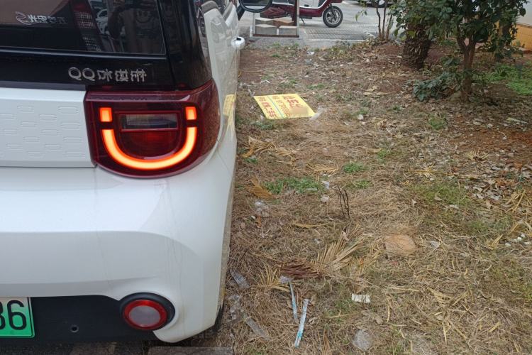 Used Chery QQ Ice Cream 2022 170km Sundae Phosphate Lithium-Ion
