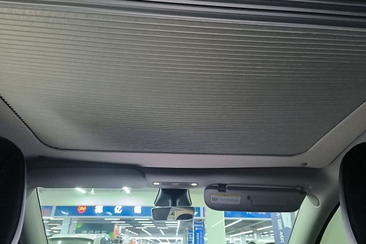 Used Tesla Model Y 2021 Long-Range All-Wheel-Drive Version 3D7