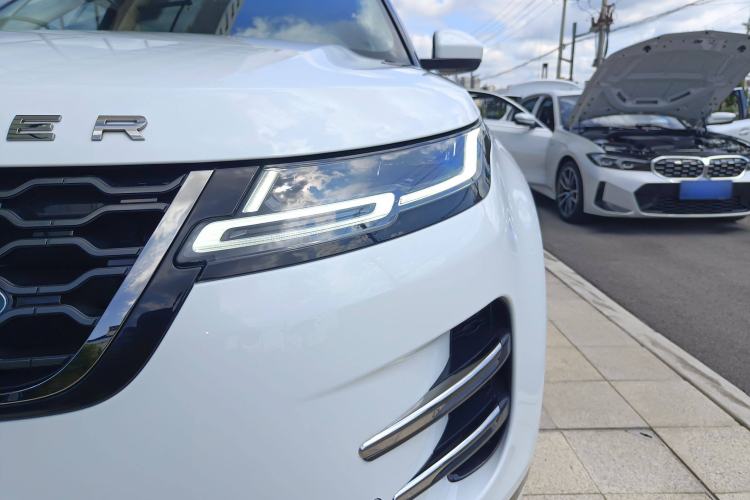 Used Land Rover Range Rover Evoque 2023 Aurora L 249 PS Luxury Edition