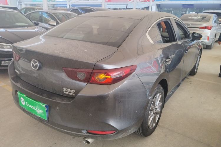 Used Mazda Mazda 3 Axela 2020 1.5L Automatic Luxury Version
