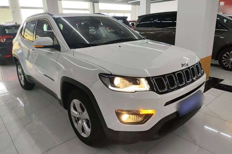 Used  Compass 2019 220T Automatic Family Edition
