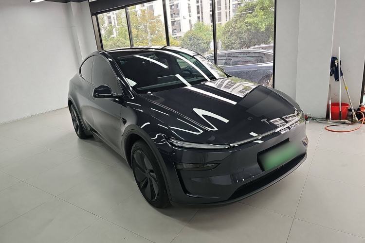 Used Tesla Model Y 2025 Rear-Wheel Drive First Edition
