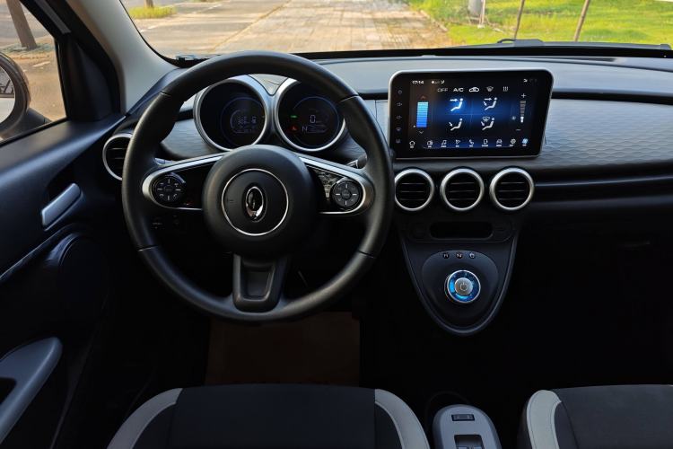 Used ORA Black Cat 2021 351 km Luxury Version
