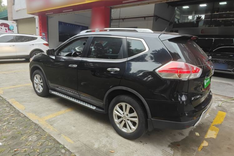 Used Nissan X-Trail 2015 2.0L CVT Comfort MAX Edition 2WD
