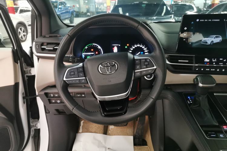 Used Toyota Sienna 2024 2.5L Hybrid Four-Wheel Drive Prestige Edition
