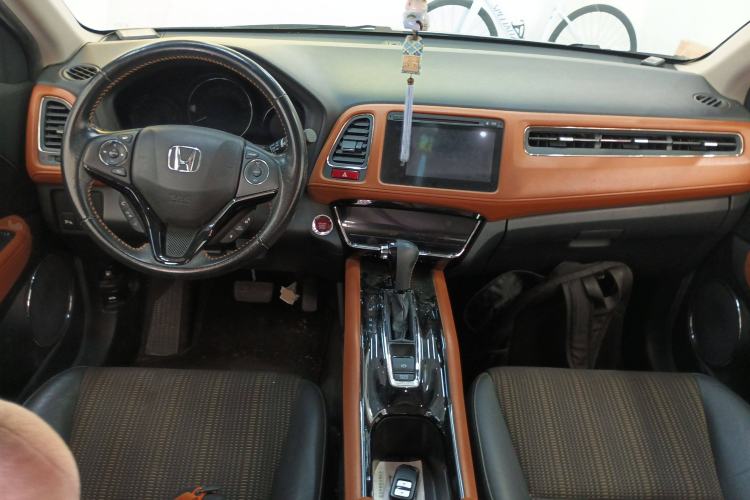 Used Honda Vezel 2015 1.8L CVT 2WD Luxury Model
