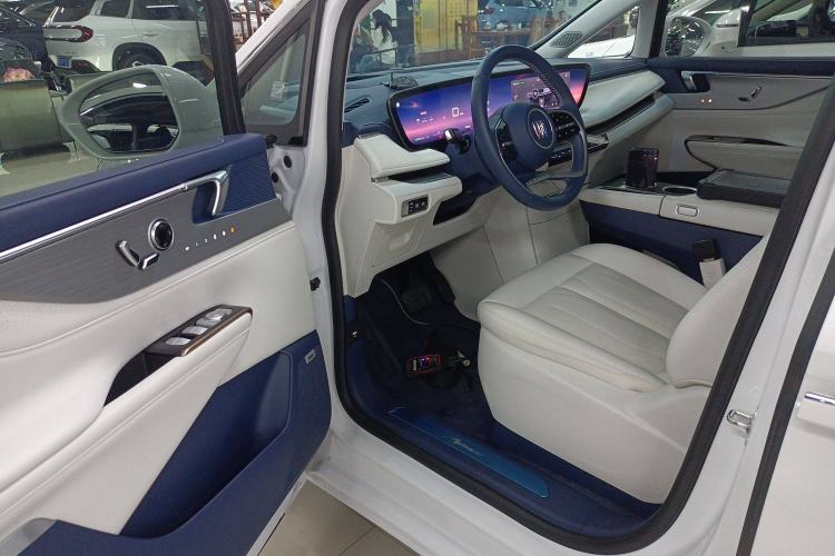 Used Buick GL8 New Energy 2024 Lu Zun Luxury Edition 7-Seater
