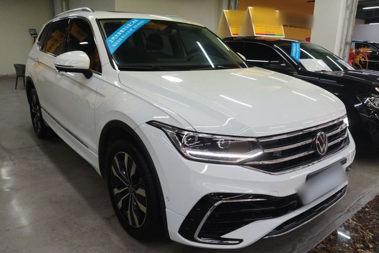 Used Volkswagen Tiguan L 2024 Outstanding Model 330TSI Automatic Two-Wheel Drive R-Line Dragon Glory Edition
