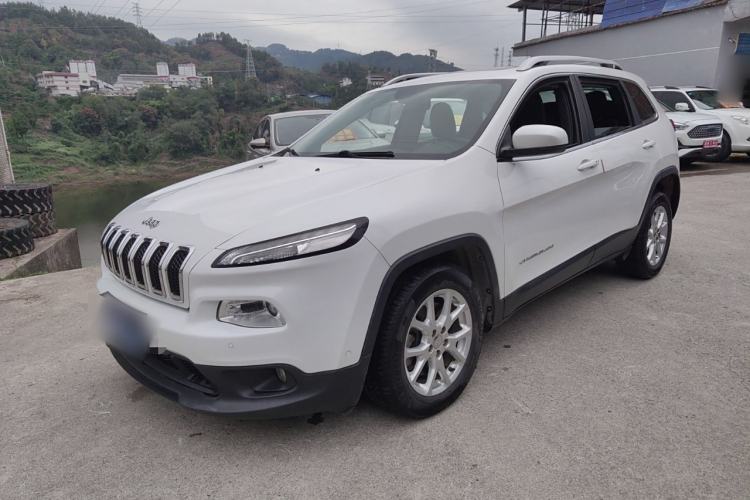 Used  Cherokee 2016 2.4L Leading Edition
