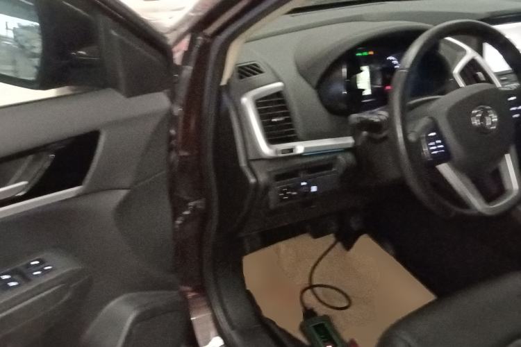 Used Dongfeng Aeolus AX7 2015 2.0L Automatic Zhiyi Trim
