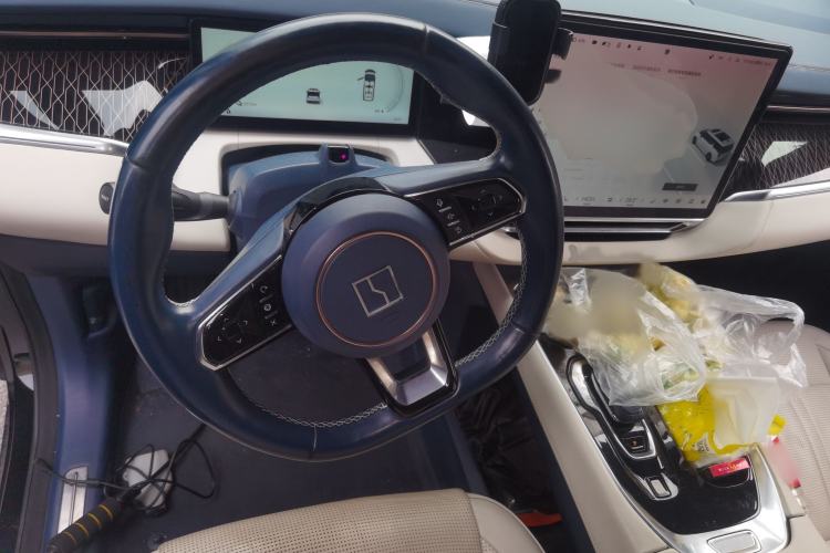 Used Zeekr 009 2022 WE Edition
