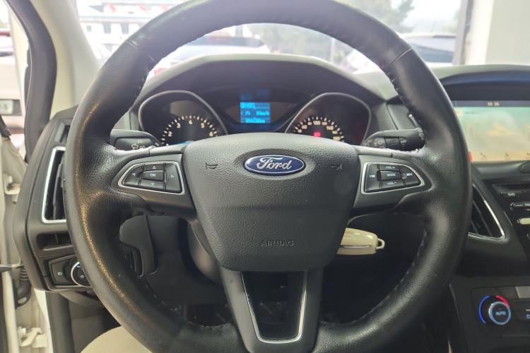 Used Ford Focus 2017 Hatchback EcoBoost 125 Automatic - Ultra-Powerful Style Edition with Smart Drive Features