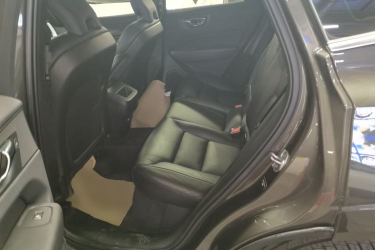 Used Volvo XC60 2019 T5 4x4 Smart Edition China VI Standard
