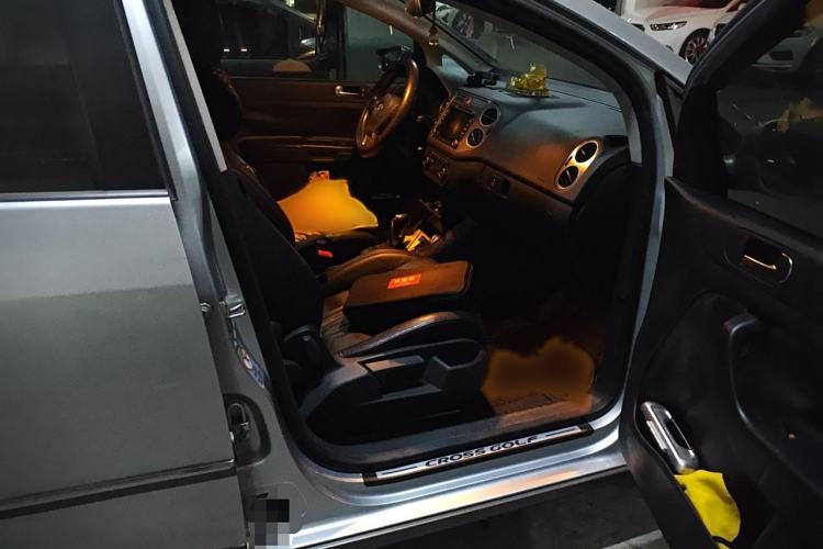 Used Volkswagen Golf 2011 1.4TSI Cross Golf
