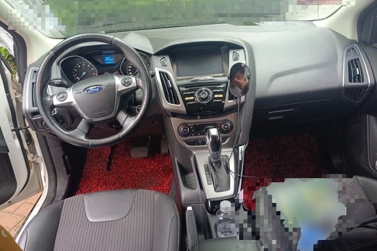 Used Ford Focus 2012 Hatchback 1.6L Automatic Fashion Edition
