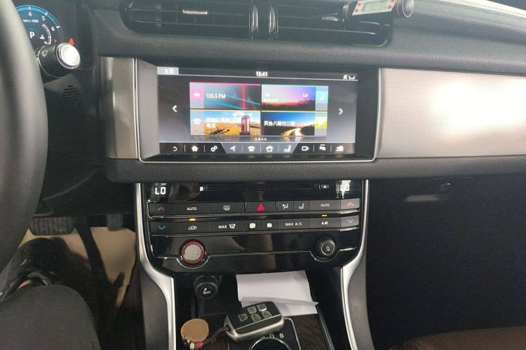 Used Jaguar XFL 2018 XFL 2.0T 250 PS Luxury Edition
