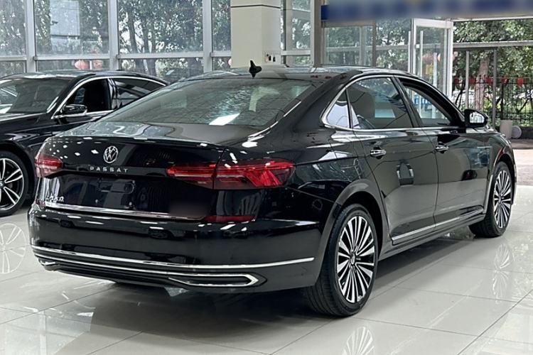 Used Volkswagen Passat 2020 Revised Version 330TSI Luxury Edition China VI Standard
