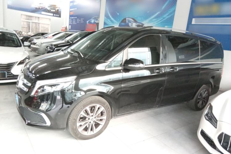 Used Mercedes-Benz V-Class 2021 V 260 Avantgarde Edition
