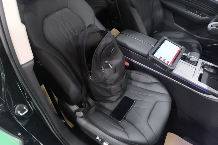 Used Hongqi HS5 2025 2.0T Two-Wheel Drive Flagship Pro Edition
