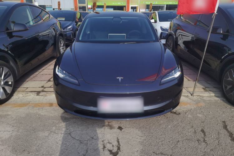 Used Tesla Model 3 2023 Rear-Wheel-Drive Version
