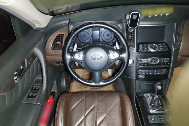 Used Infiniti QX70 2013 3.7L Standard Edition